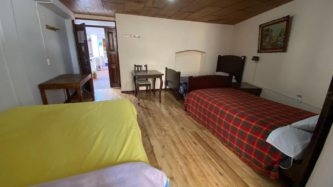 Hostal La Guayunga Rooftop Quito Exterior foto